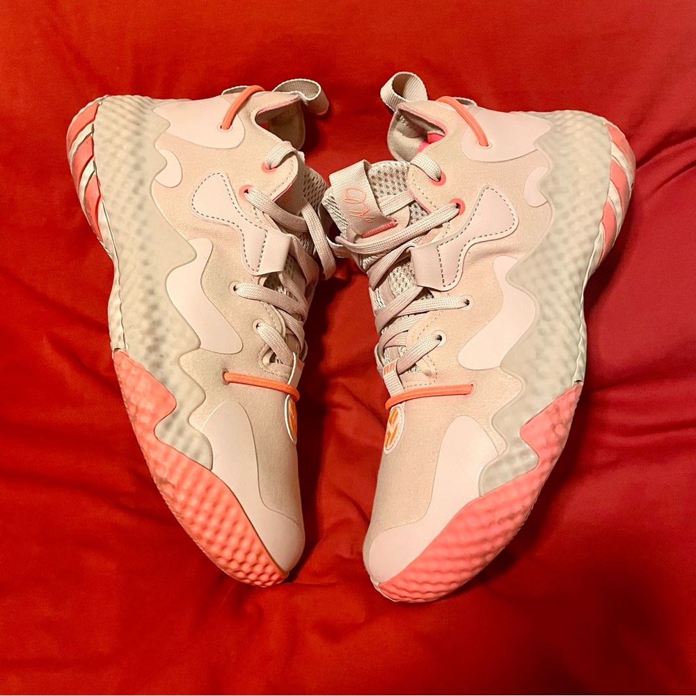 Adidas Harden Vol.6 ‘Wonder Mauve Turbo’ (8.5)